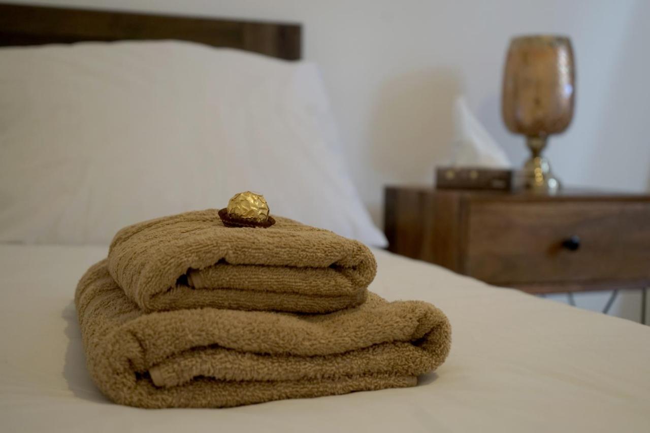 Luxury London Garden Home Sleep 7, 2 Mins To Metro 외부 사진